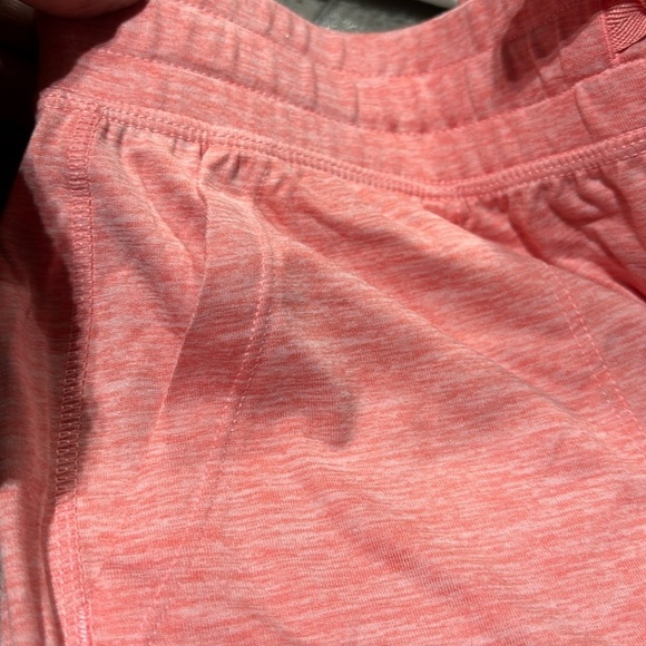 90° By Reflex Athletic shorts elastic drawstring waist, hip pockets,side slit - Picture 3 of 7